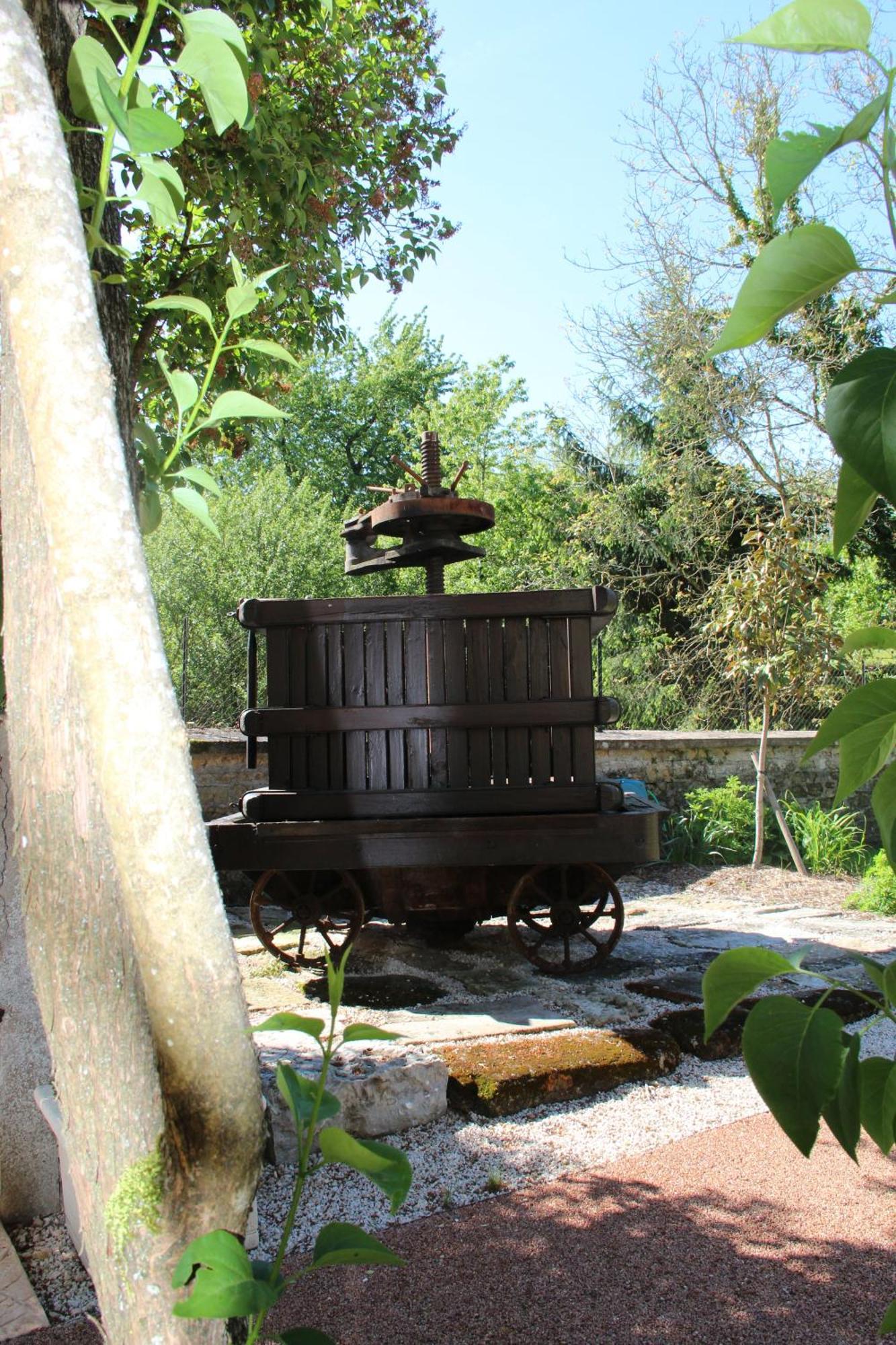 Logis Des Trois Maures Hotel Couches Ngoại thất bức ảnh