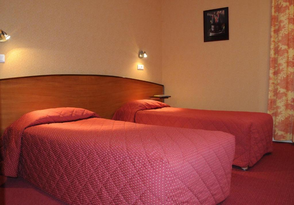 Logis Des Trois Maures Hotel Couches Phòng bức ảnh