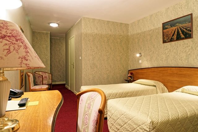 Logis Des Trois Maures Hotel Couches Ngoại thất bức ảnh