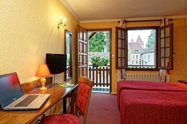 Logis Des Trois Maures Hotel Couches Ngoại thất bức ảnh