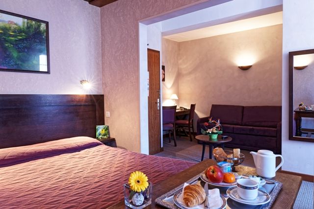 Logis Des Trois Maures Hotel Couches Ngoại thất bức ảnh
