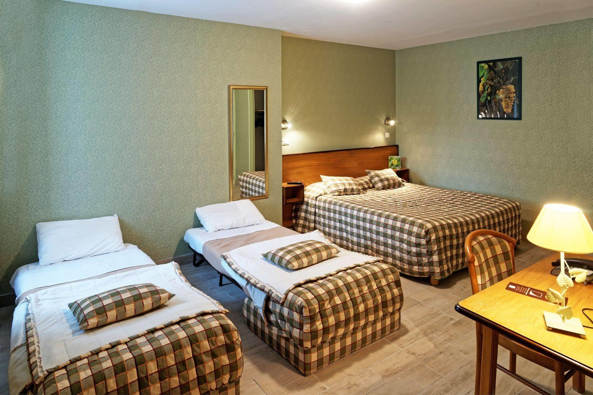 Logis Des Trois Maures Hotel Couches Ngoại thất bức ảnh